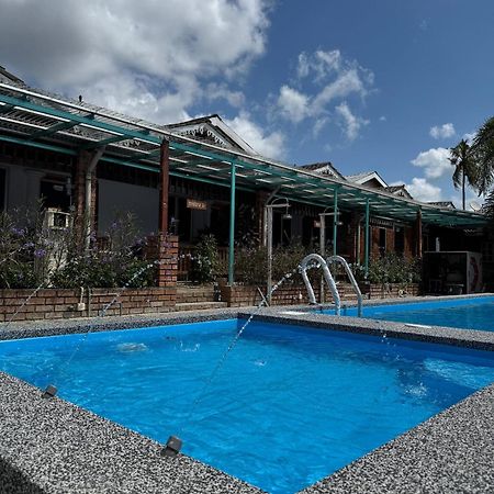 Pondok Muara Chalet Pantai Cenang  Esterno foto