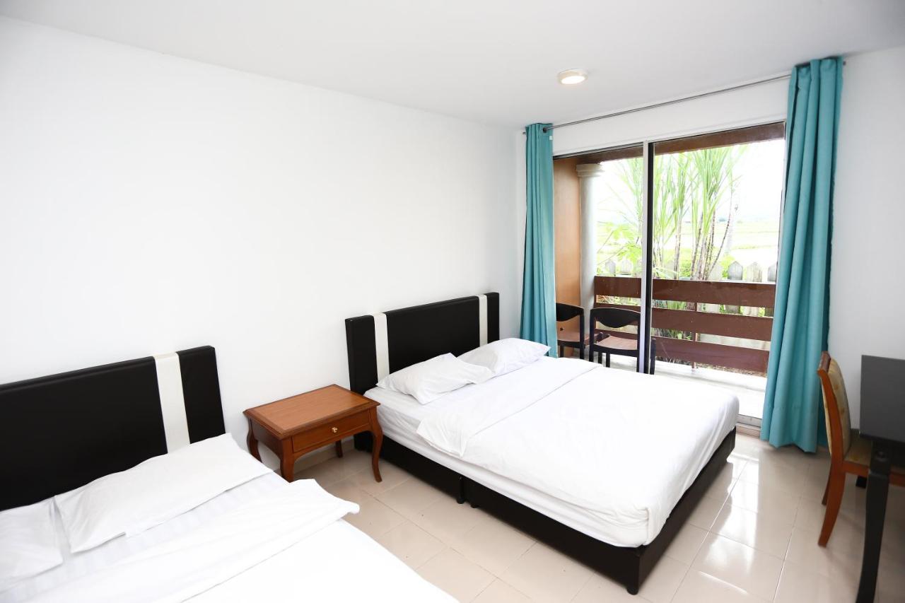 Pondok Muara Chalet Pantai Cenang  Esterno foto