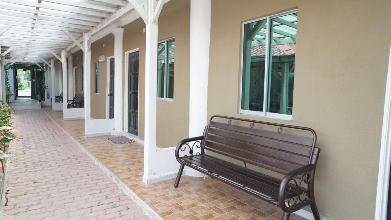 Pondok Muara Chalet Pantai Cenang  Esterno foto
